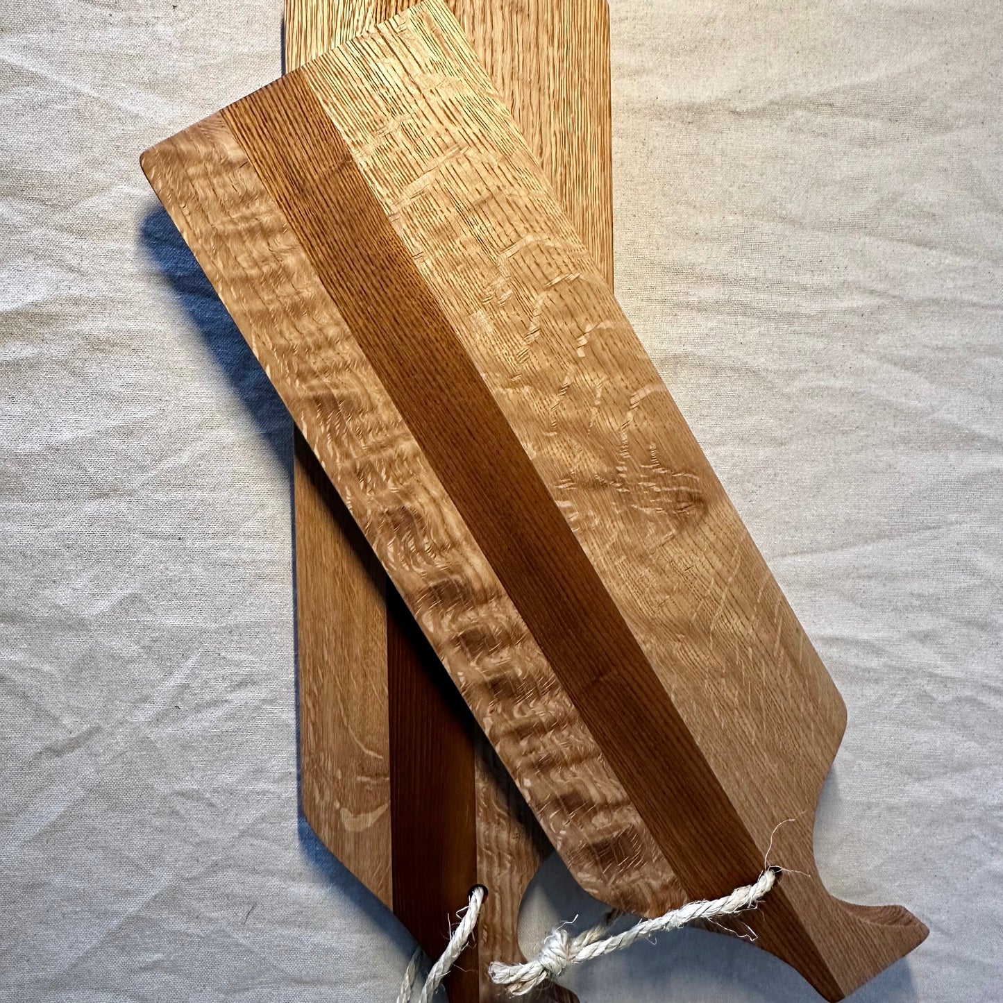 "Serving Boards 'Oak and Thermally Treated Ash"